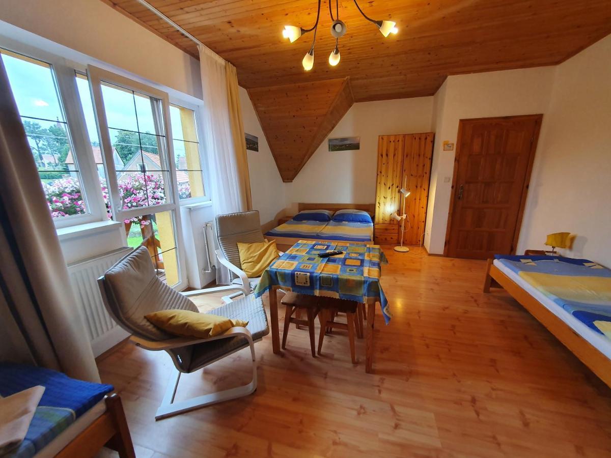 Zlty Dom Vrbov Apartamento Exterior foto