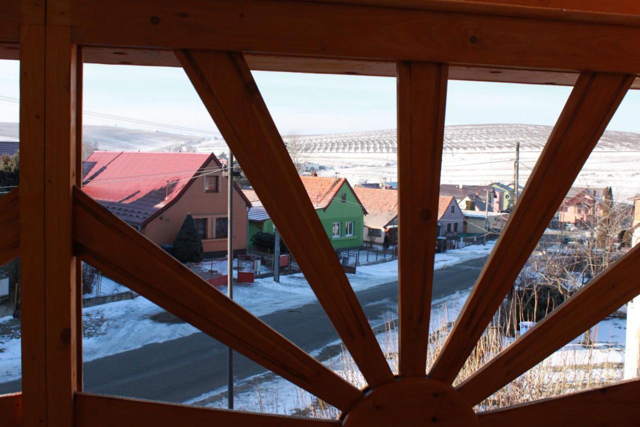 Zlty Dom Vrbov Apartamento Exterior foto