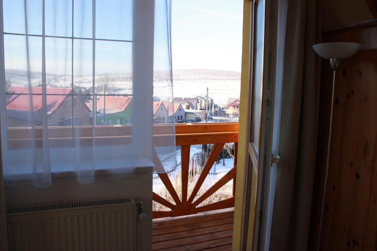 Zlty Dom Vrbov Apartamento Exterior foto